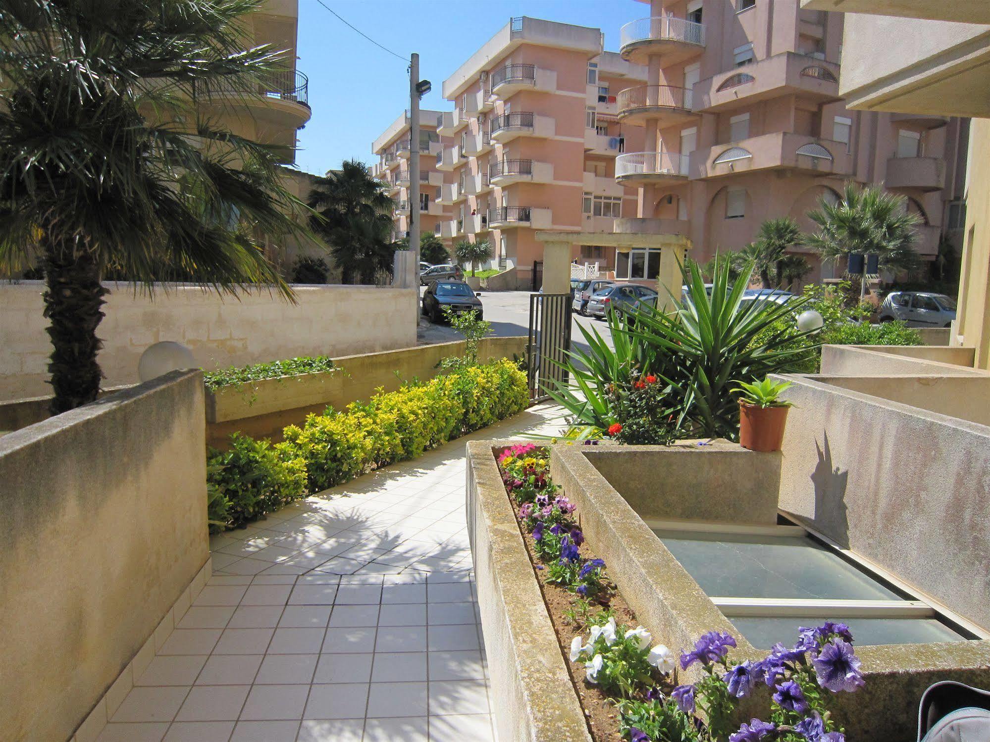 La Salinella Apartment Marsala Bagian luar foto